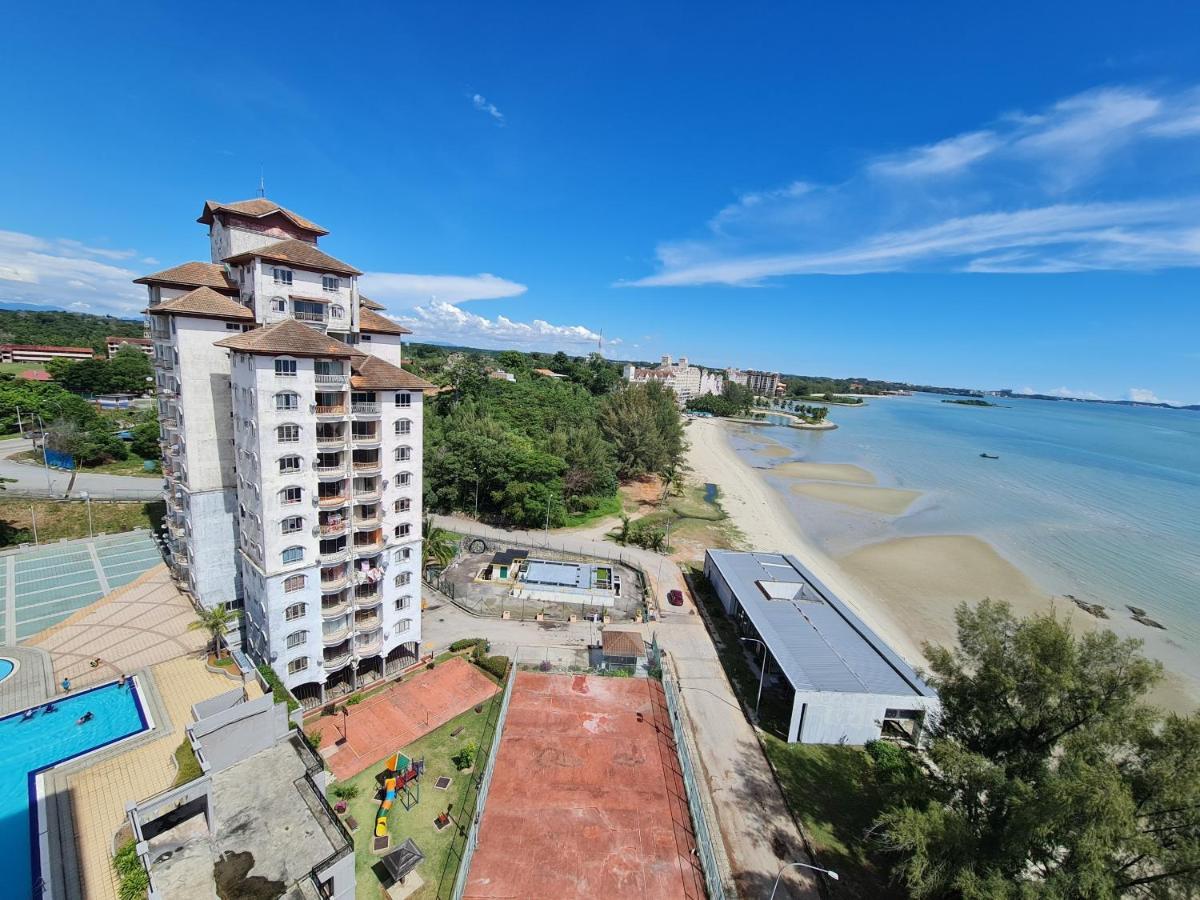 Sunshine Bay Resort Port Dickson Extérieur photo