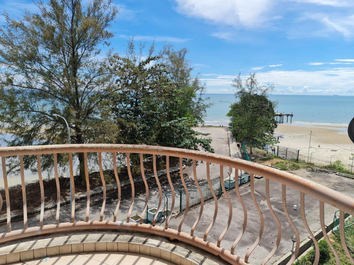 Sunshine Bay Resort Port Dickson Extérieur photo